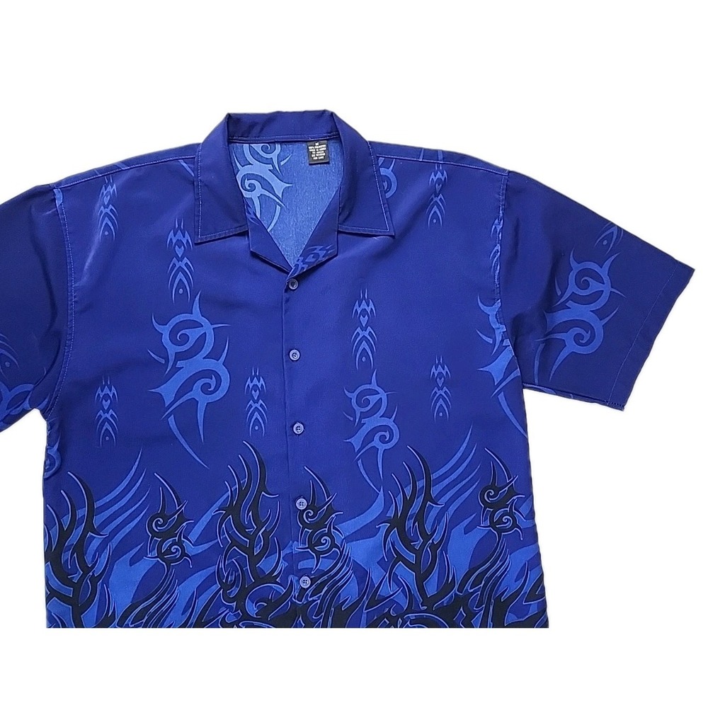 Vintage Mens Medium Sapphire Blue w/Black Tribal Tattoo Print Y2K Camp Shirt EUC